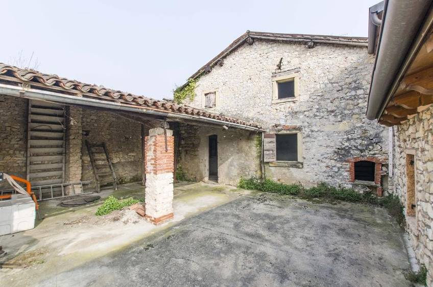 Rustico / Casale In vendita Marano di Valpolicella - Paverno