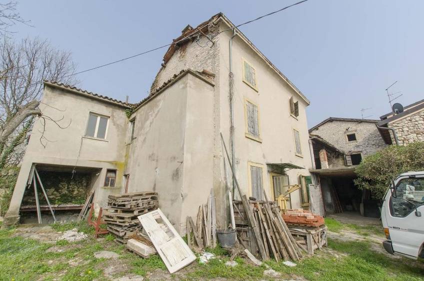 Rustico / Casale In vendita Marano di Valpolicella - Paverno