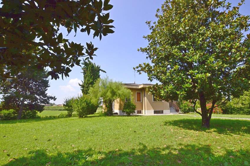 Villa In vendita Pescantina - Pescantina