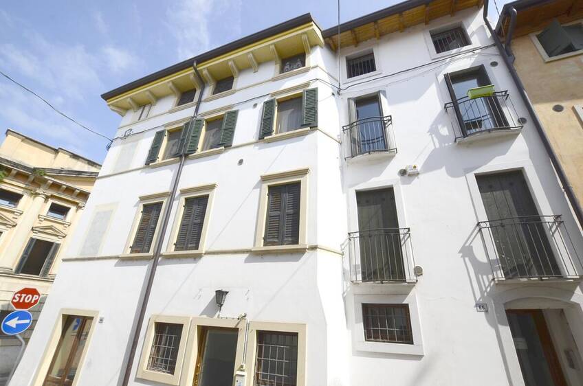 Appartamento trilocale In vendita Pescantina - Pescantina