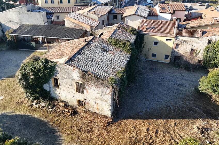 Corte In vendita Pescantina - Arce