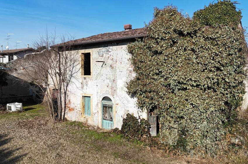 Corte In vendita Pescantina - Arce