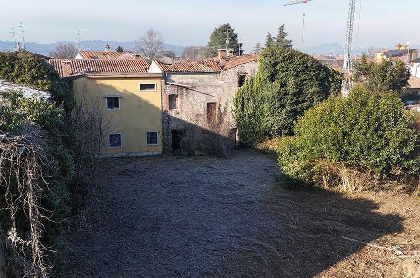 Corte In vendita Pescantina - Arce